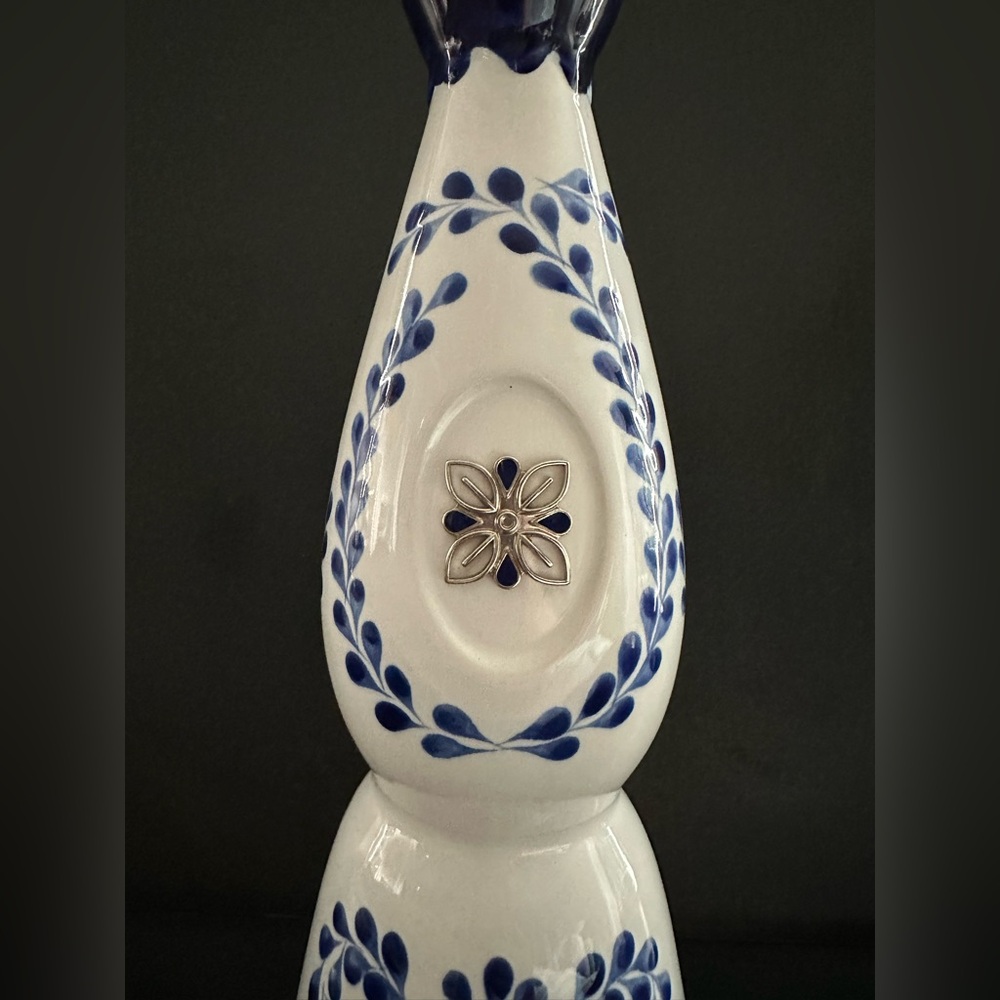 New Empty Clase Azul Tequila Reposado Bottle 750ML Hand Painted Decoration - Picture 5 of 14